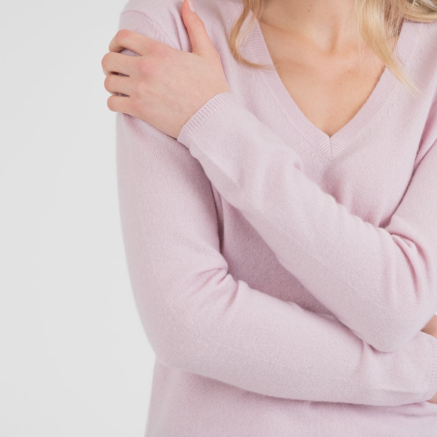 Women's Cashmere V Neck Jumper - Pale Lilac
