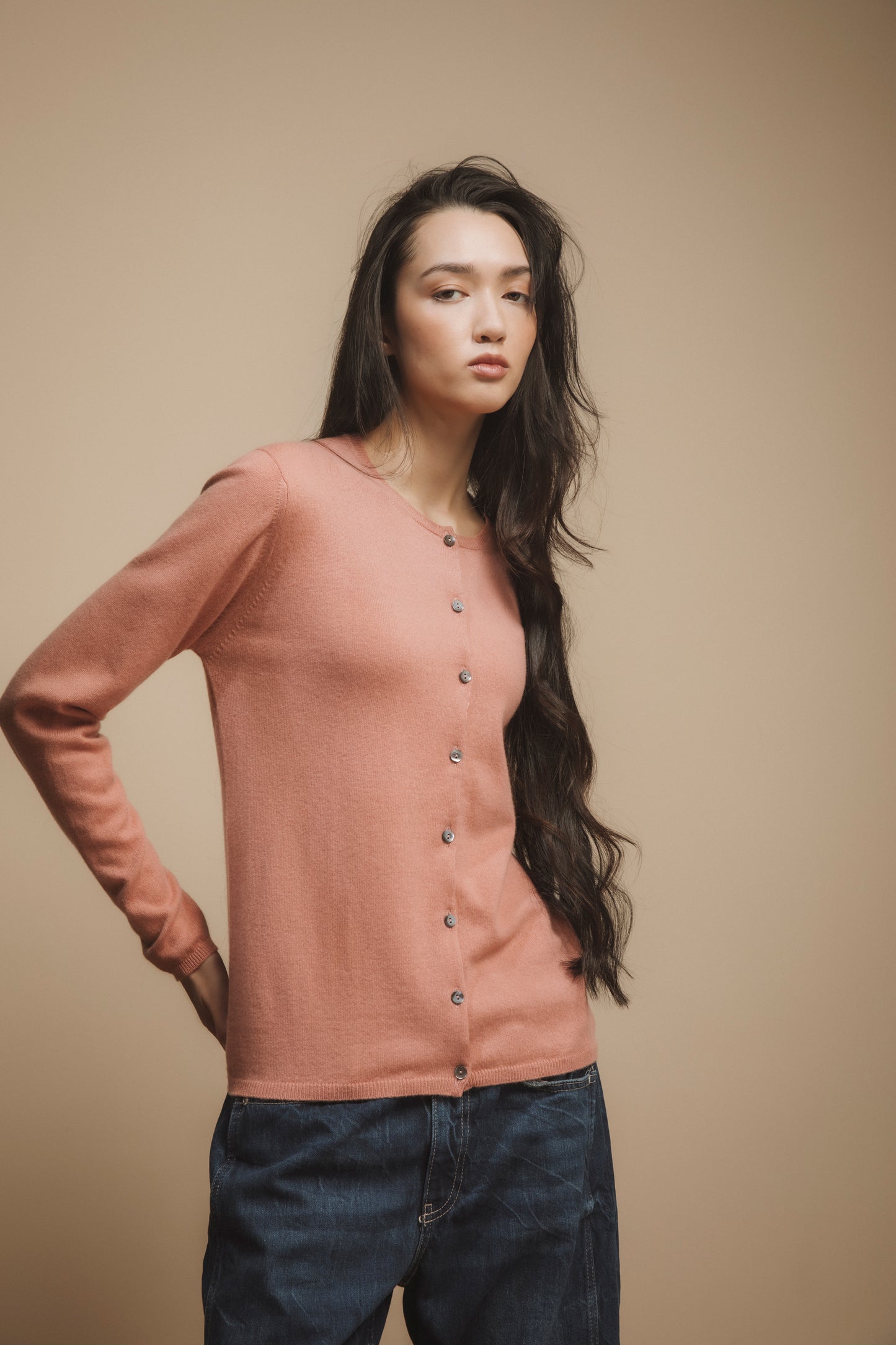 Made in Scotland Charlotte Cashmere High Button Cardigan - Dusky Pink