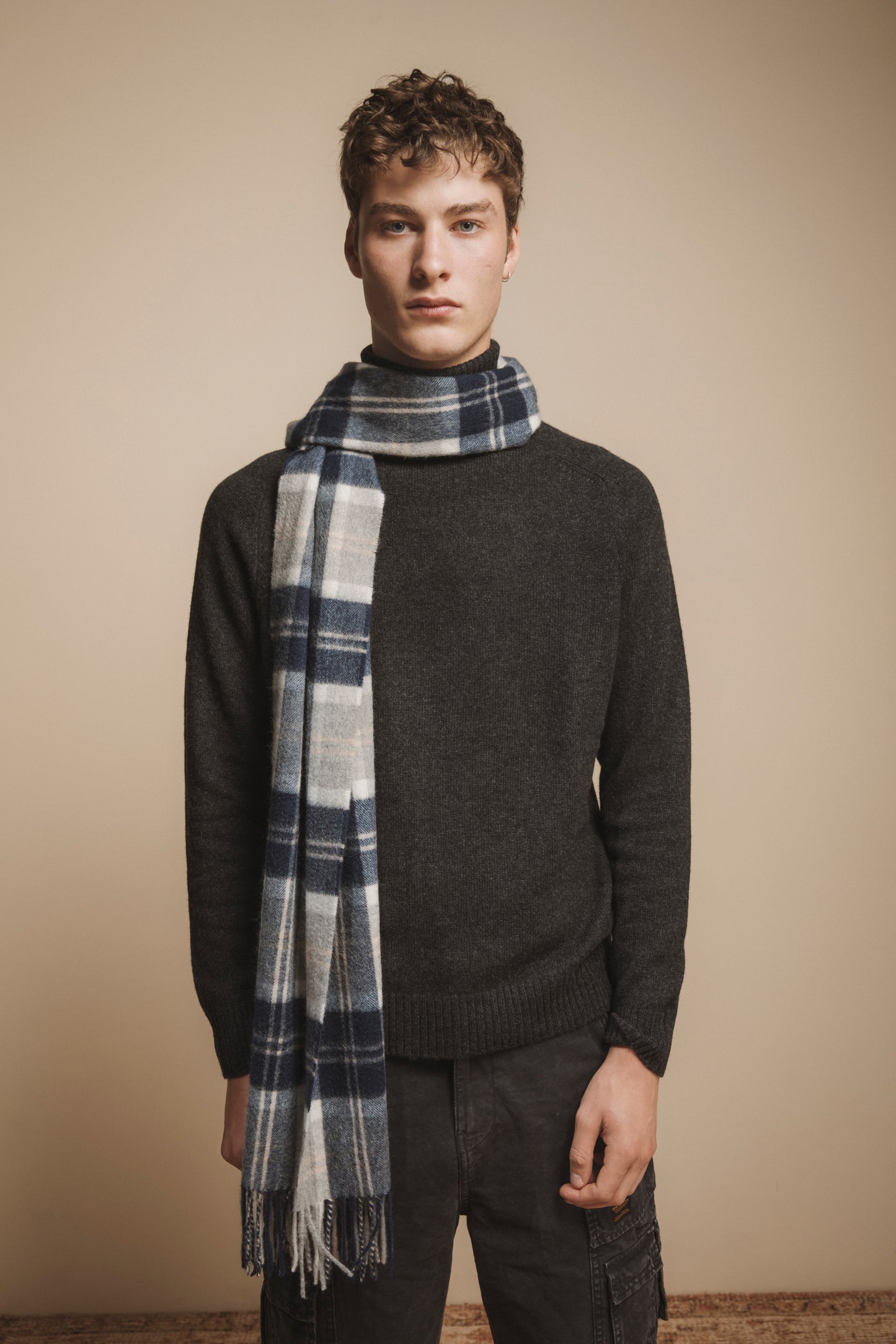 Made in Scotland Heritage Cashmere Wide Scarf - Silver Bannockbane