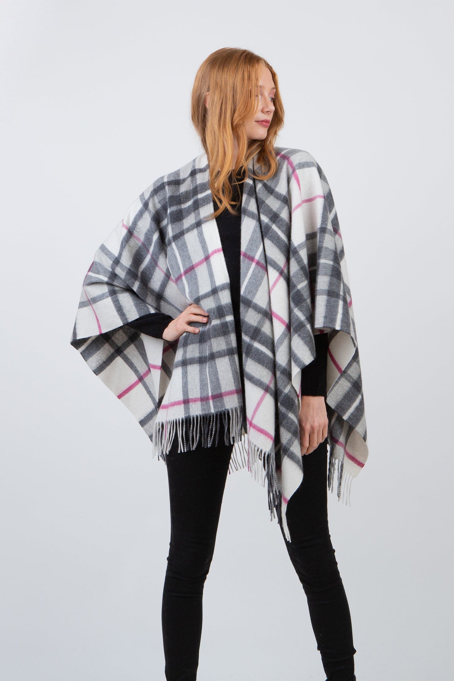 Scotty Thompson Lambswool Wrap - White