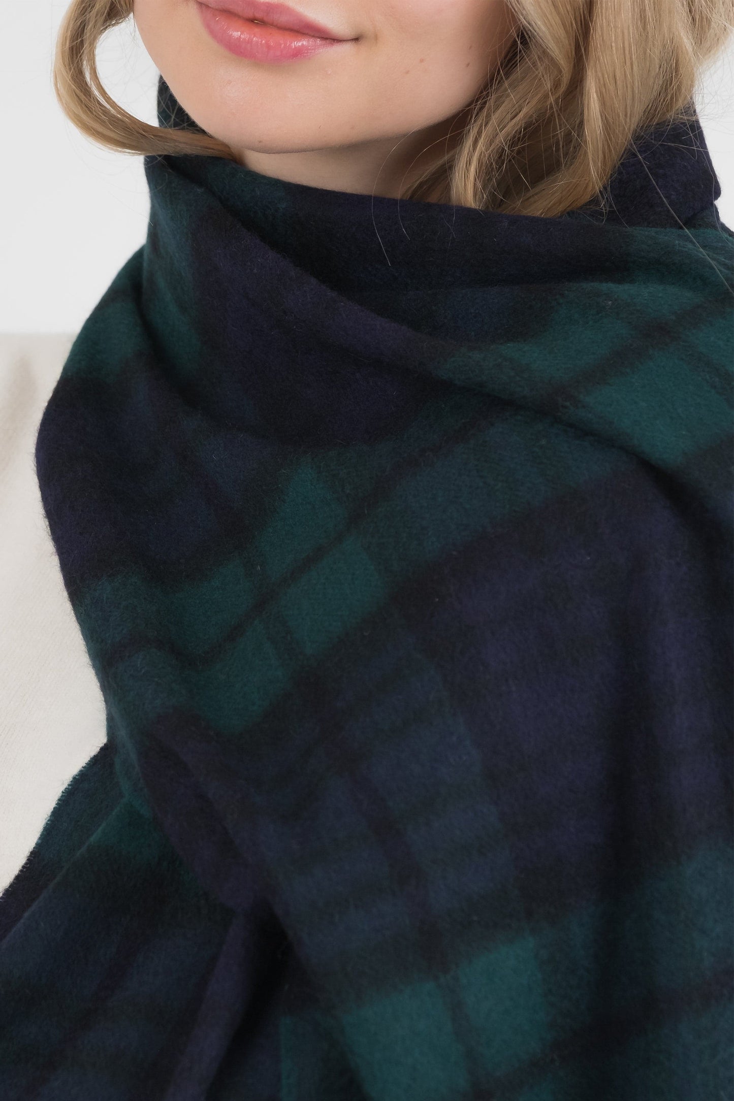 Heritage Tartan Cashmere Wide Scarf - Blackwatch