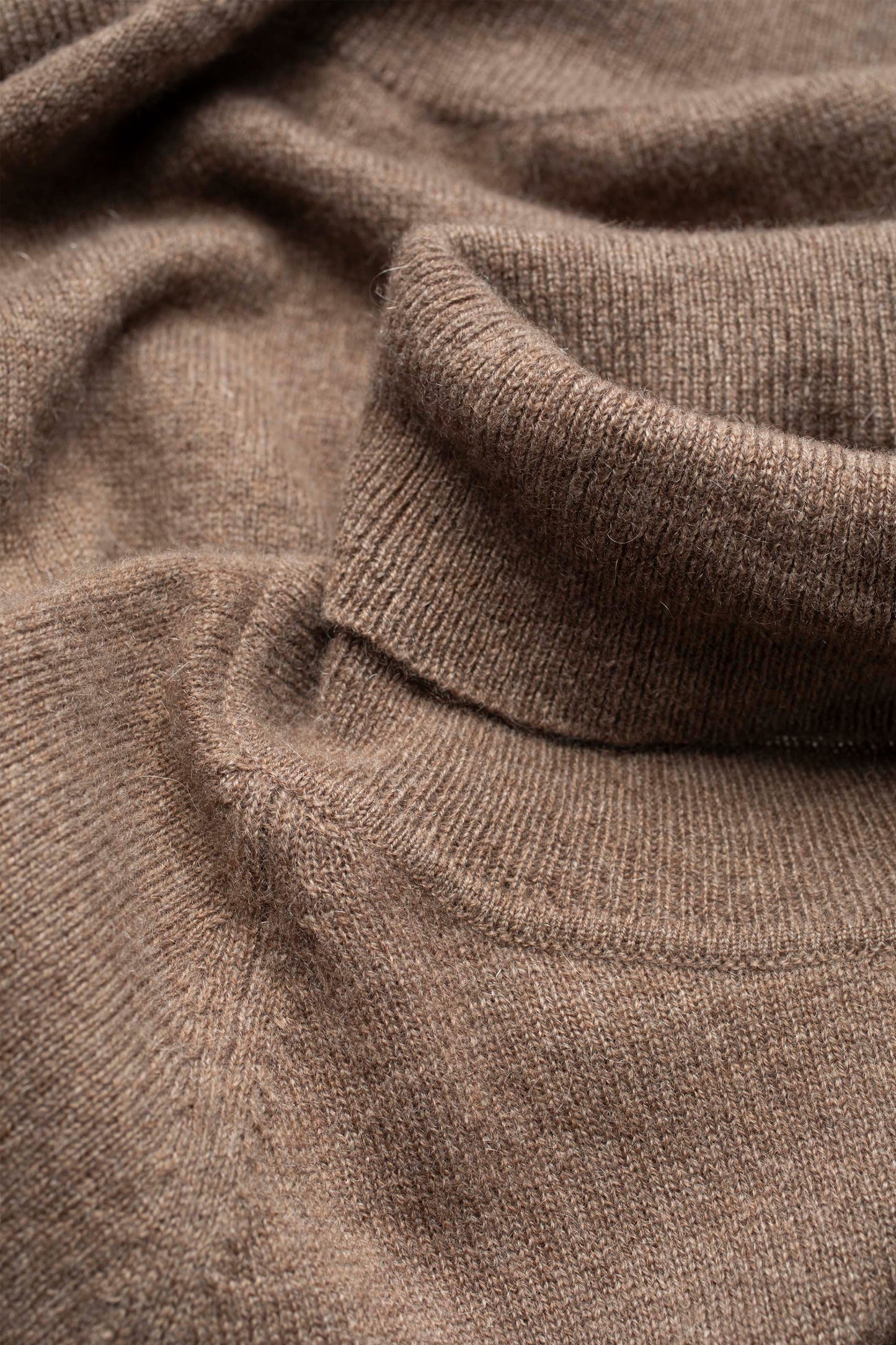 Cashmere Roll Neck Jumper in Squirrel