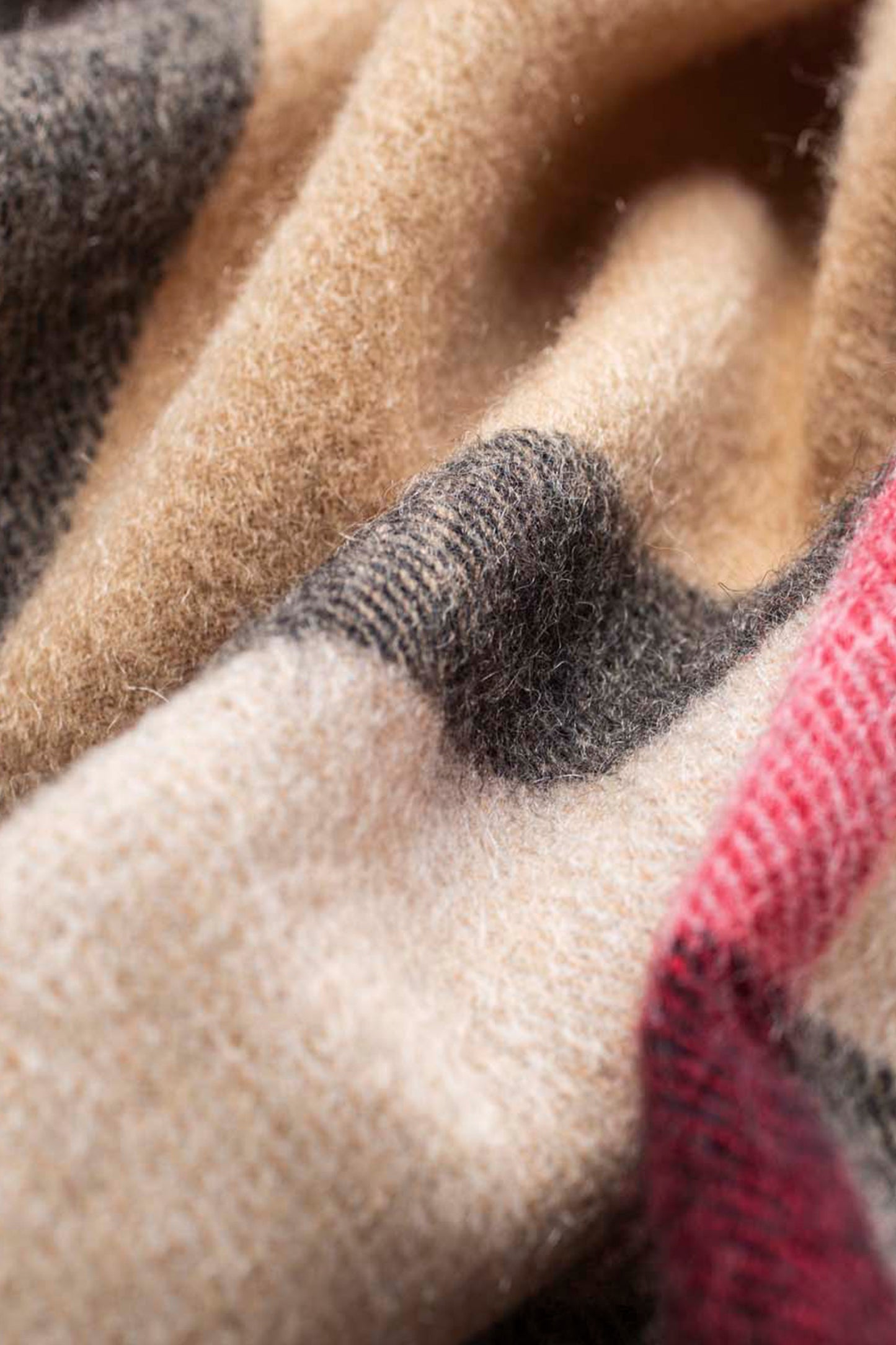 Made In Scotland Cashmere Scarf - Exploded Camel Thompson