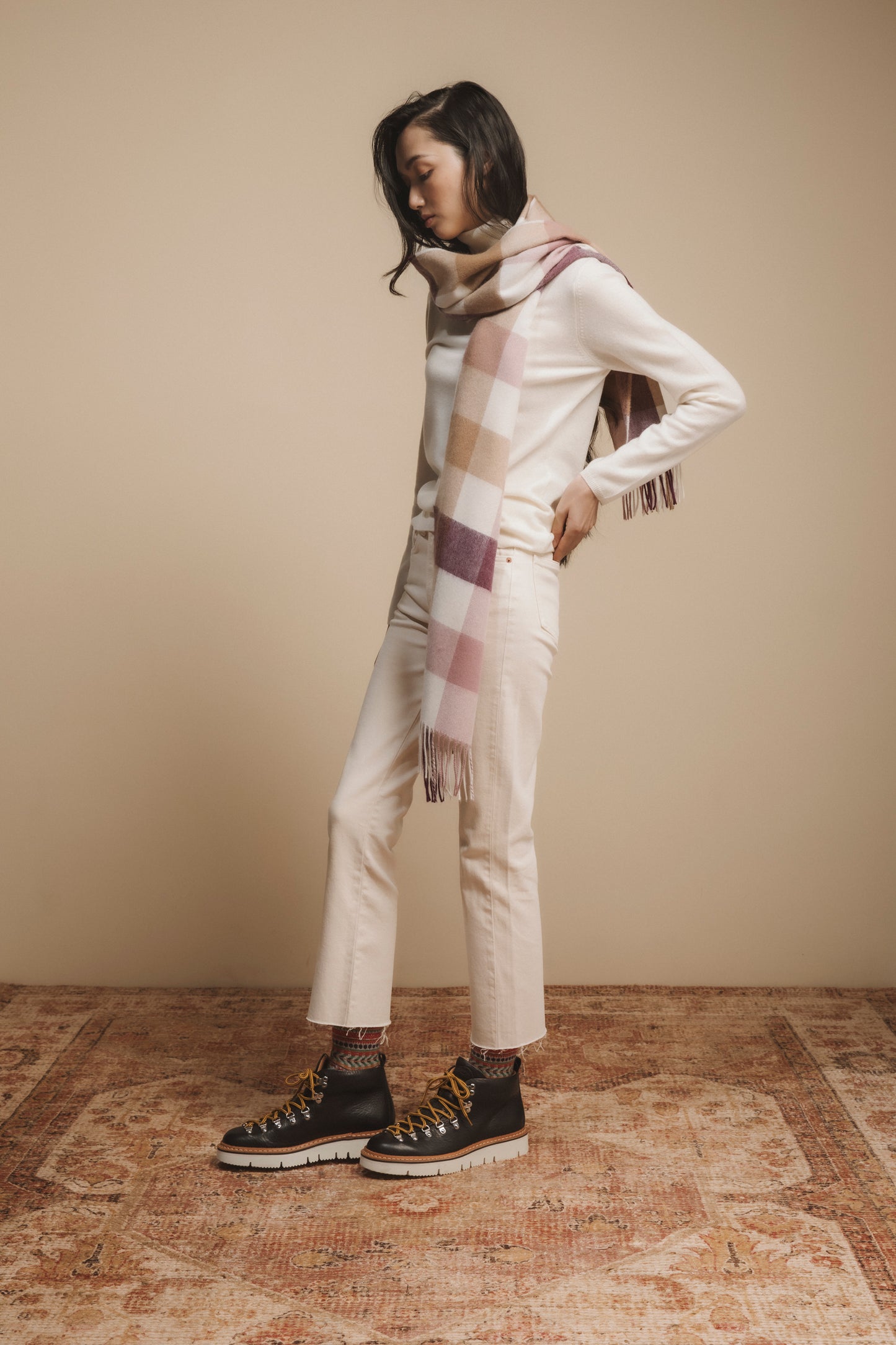 Made in Scotland 5 Square Check Cashmere Wide Scarf - Rhubarb Pink