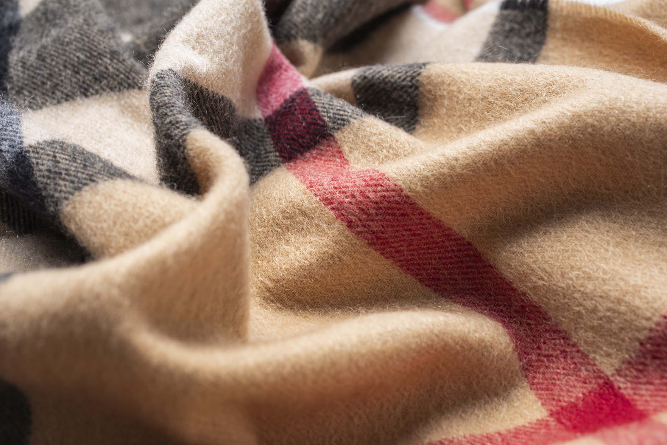 Classic cashmere scarf