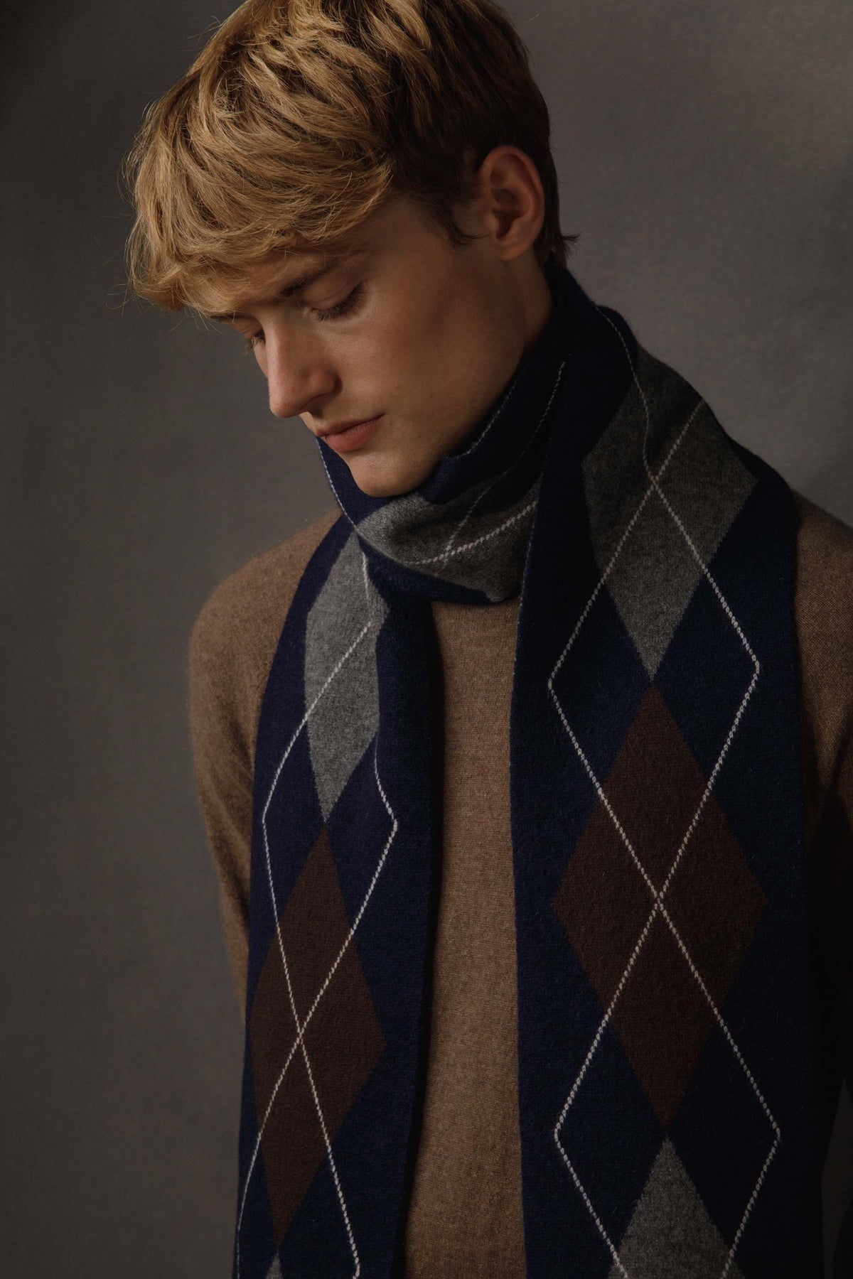Argyle Skinny Cashmere Scarf- Navy