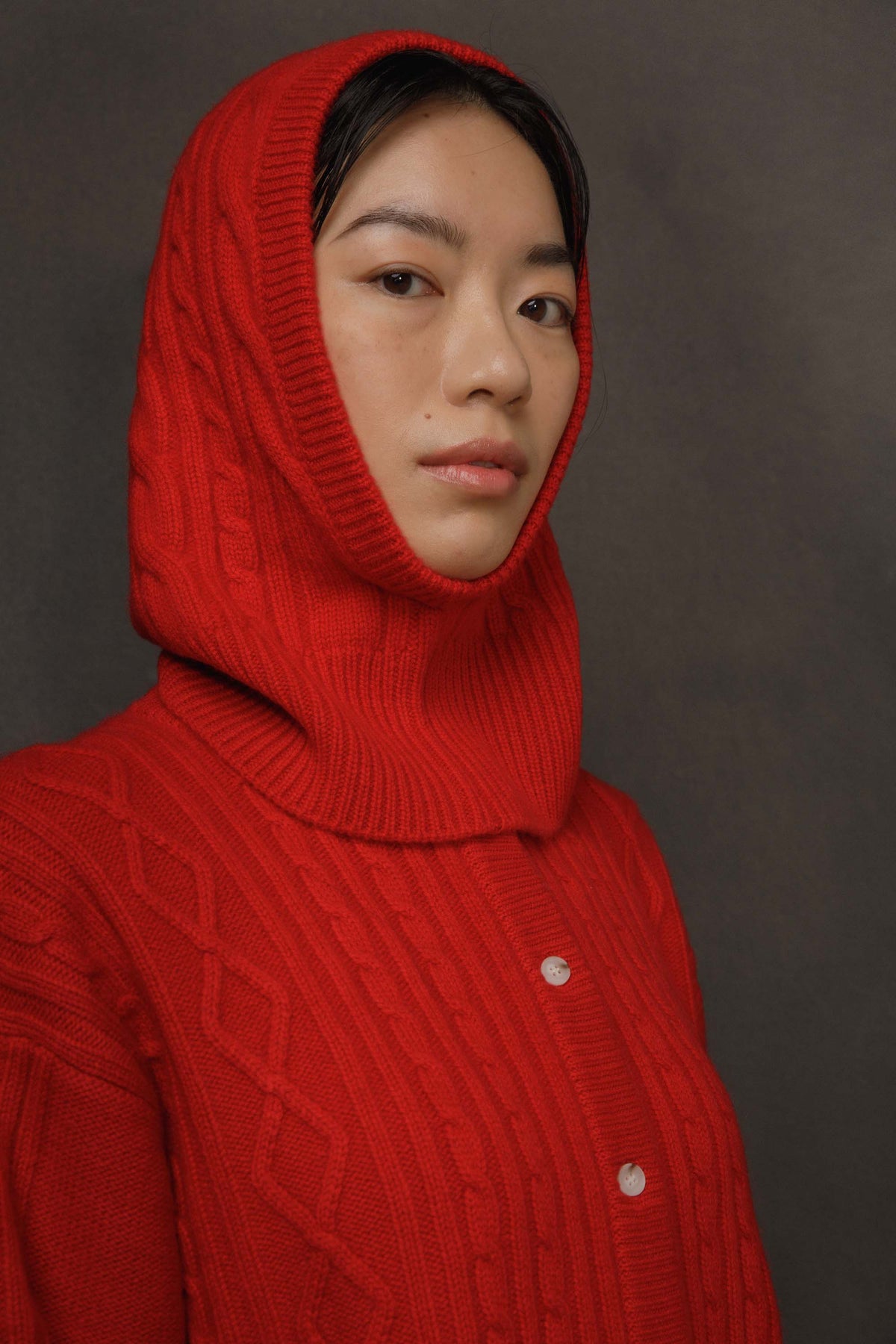 Cable Cashmere Hood - Red
