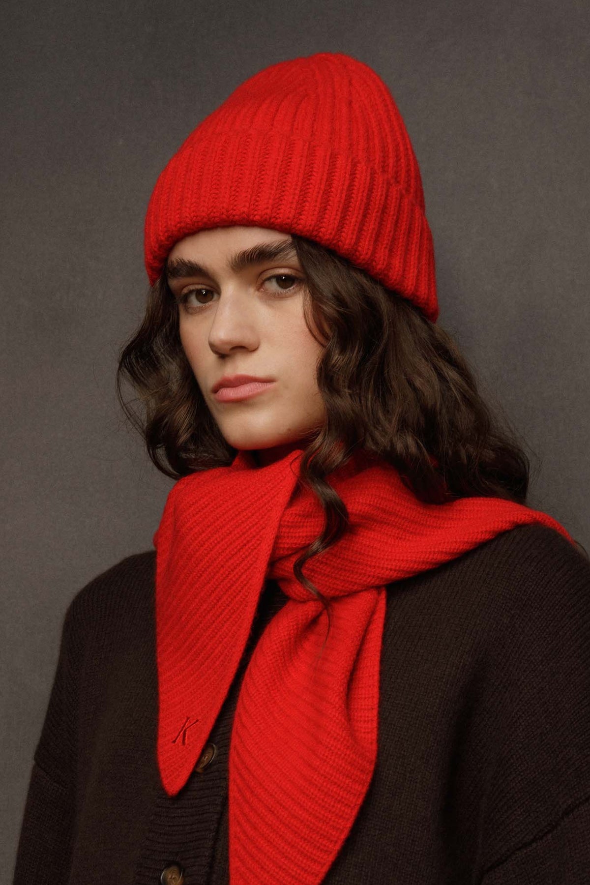 Ribbed Cashmere Beanie - Red