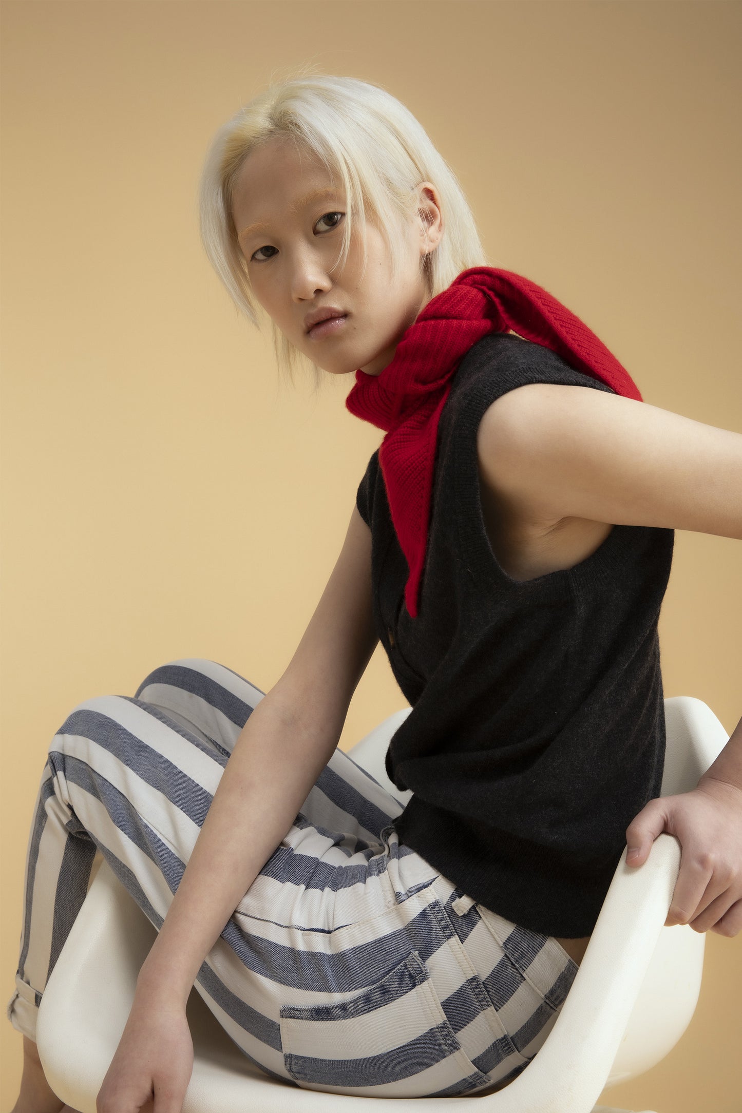 Knitted Cashmere Neck Tie - Red