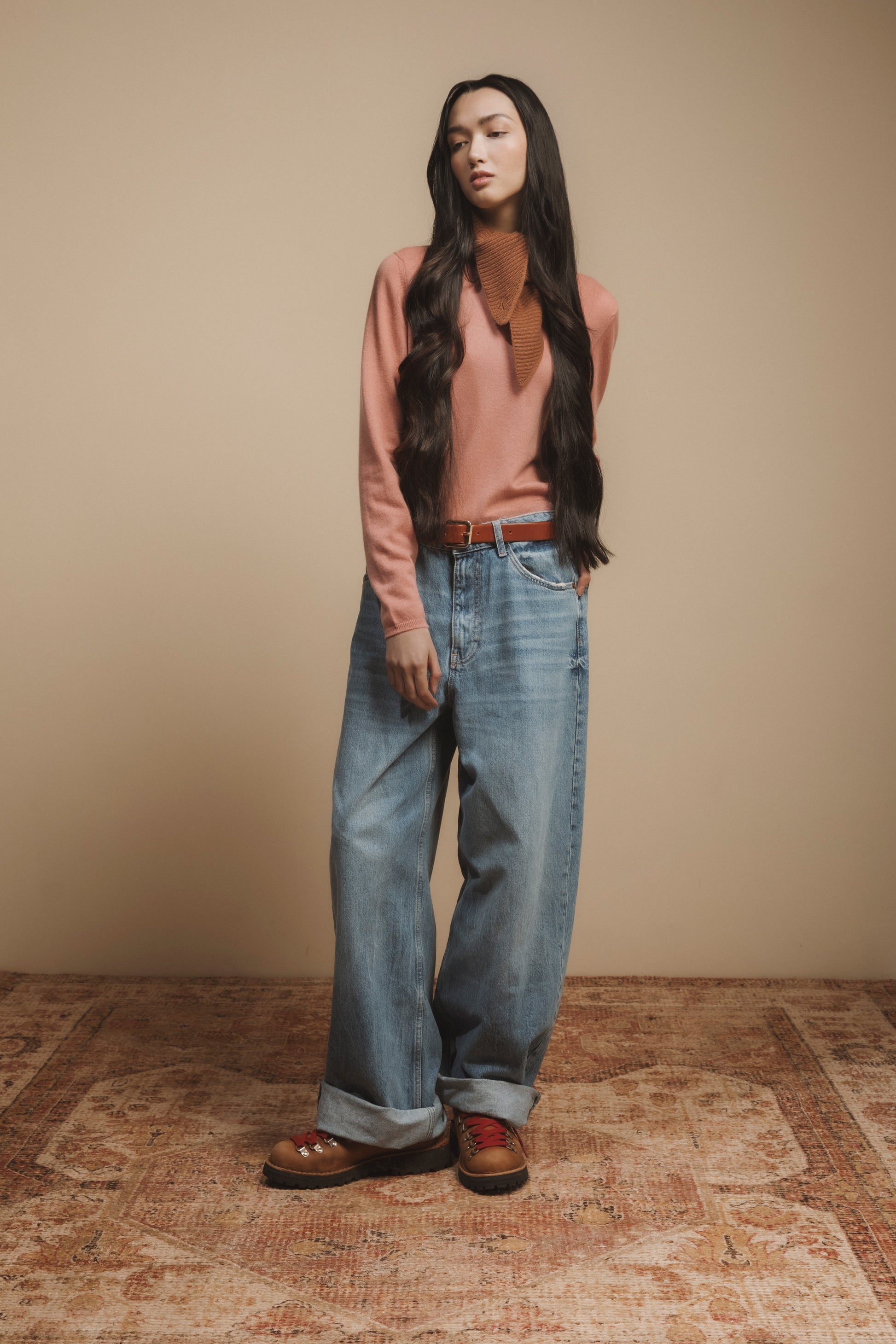 Made in Scotland Cashmere Crew Neck in Dusky Pink