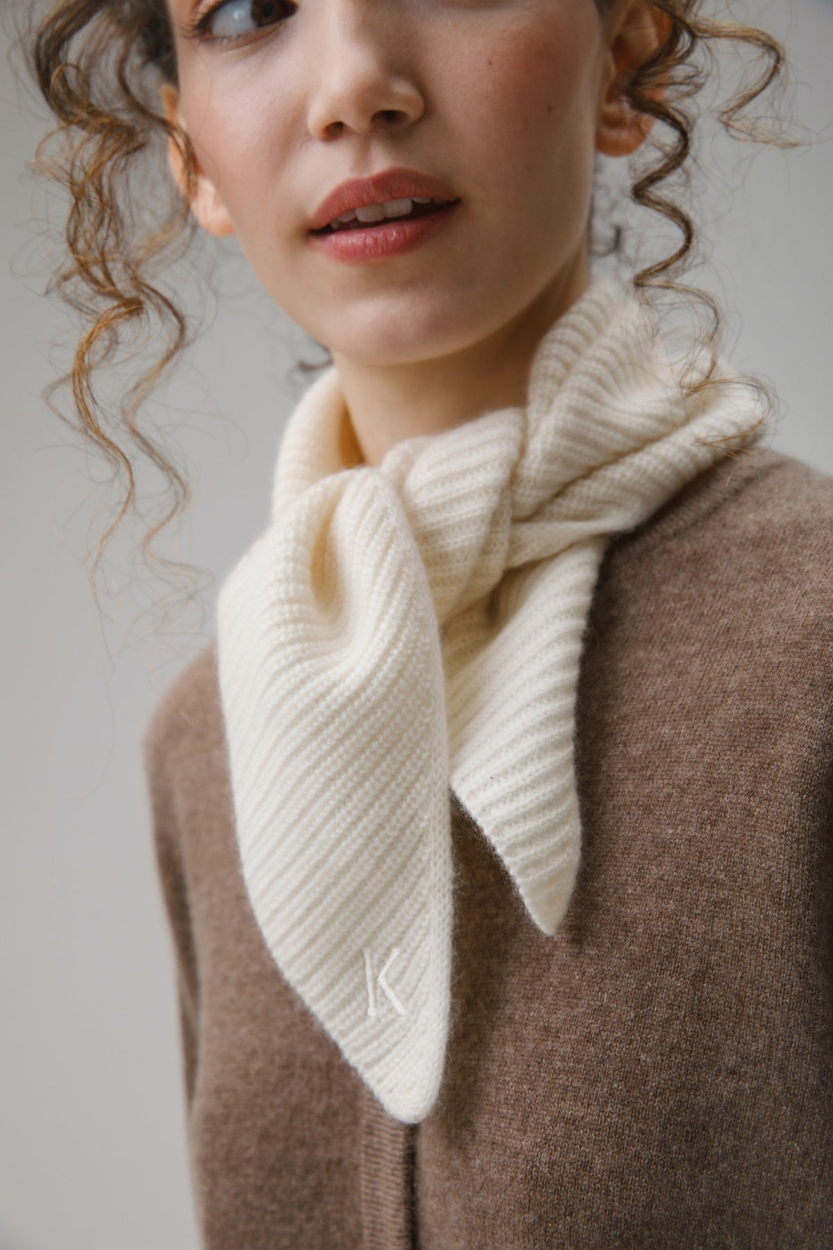 Knitted Cashmere Neck Tie - Cream