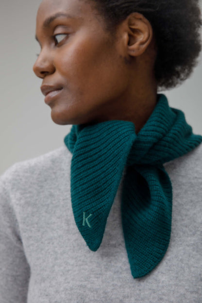 Knitted Cashmere Neck Tie - Forest Green