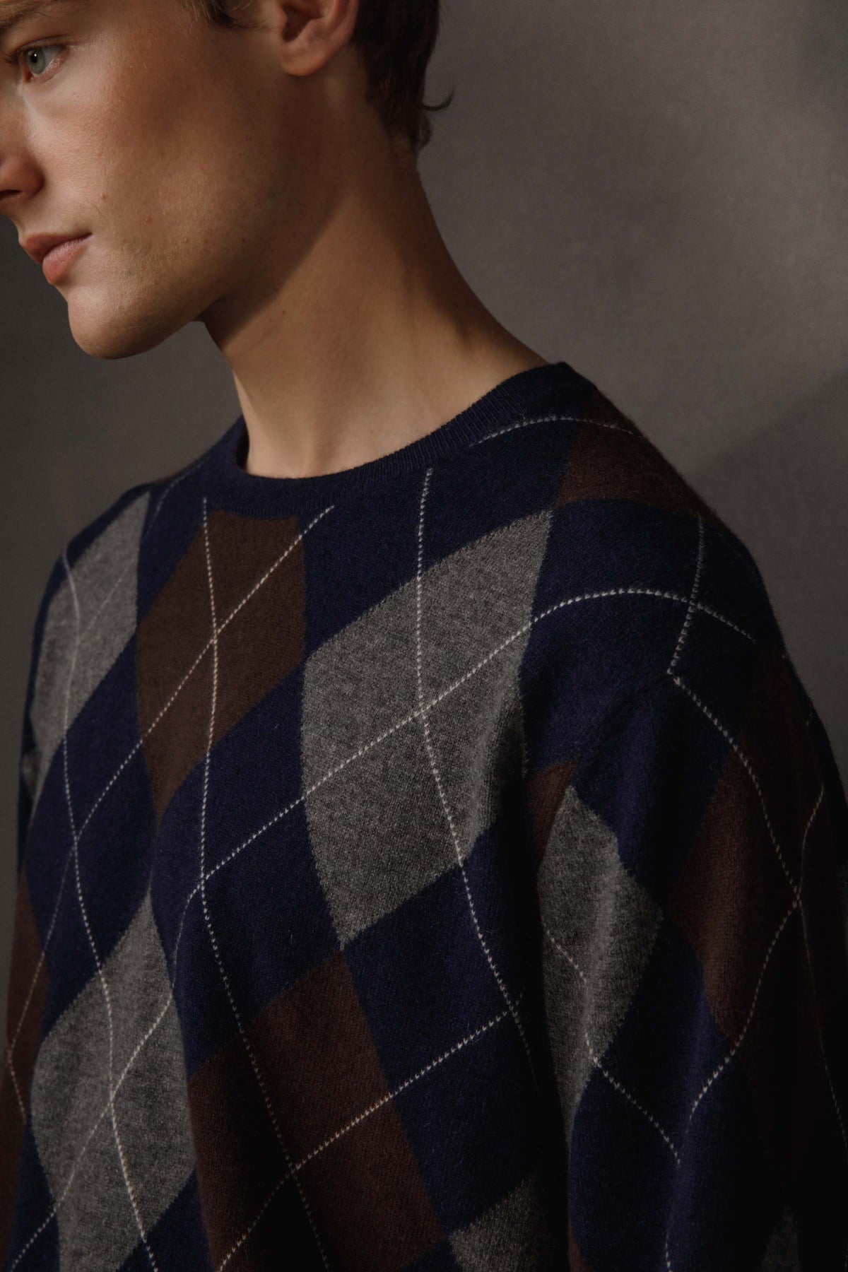 Men's Argyle Crew Neck Cashmere Jumper - Navy