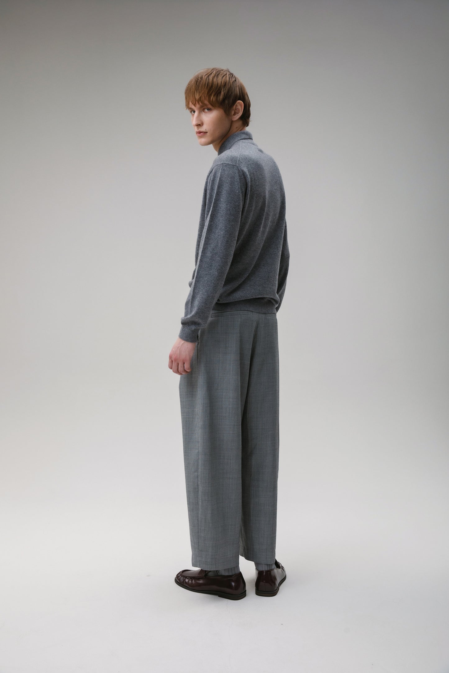 Men's Long Sleeved Knitted Polo Shirt - Derby Grey