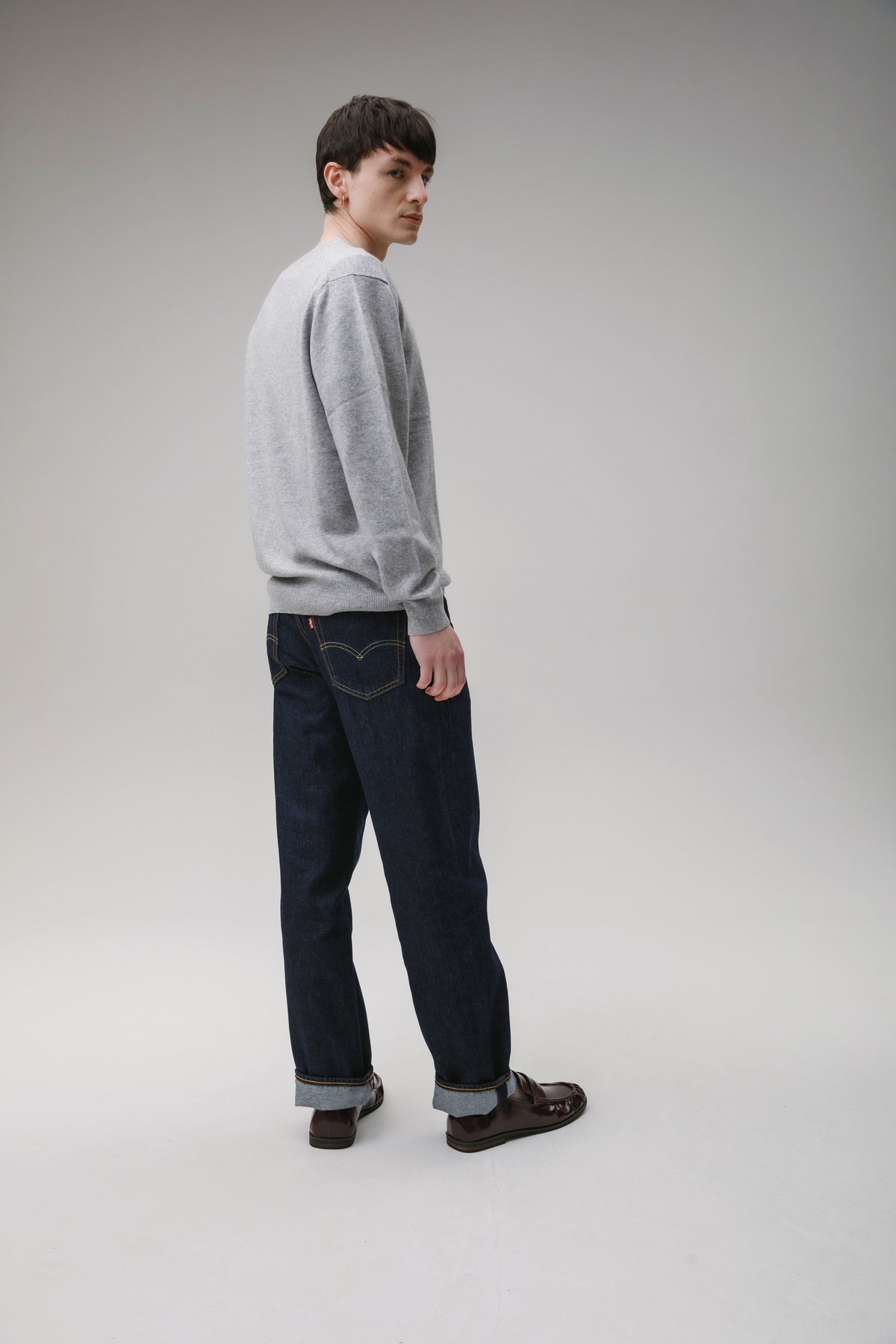 Men's Cashmere V Neck Jumper - Light Grey
