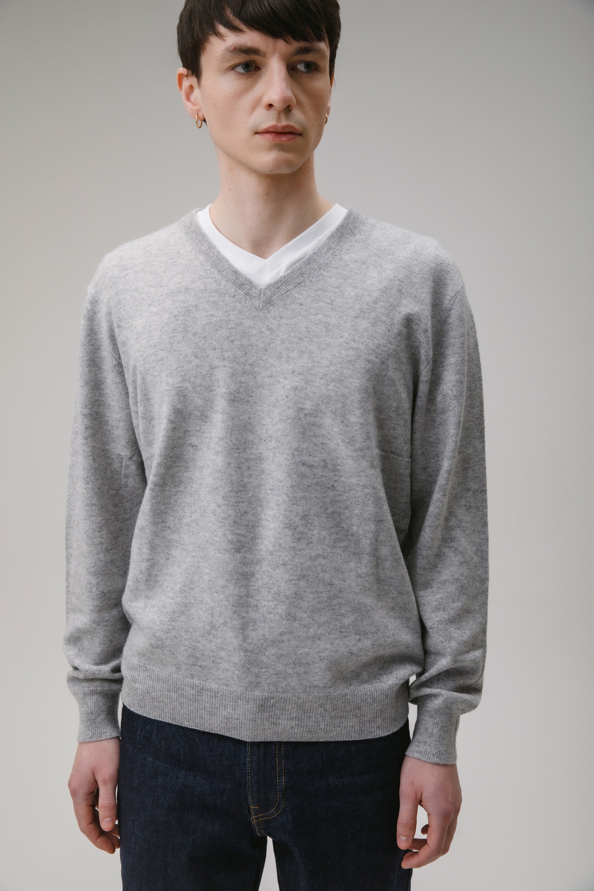 L'Appartement Cashmere Wool Vネック Knit CABLE-KNIT WOOL-CASHMERE V-NECK SWEATER – LIE1899