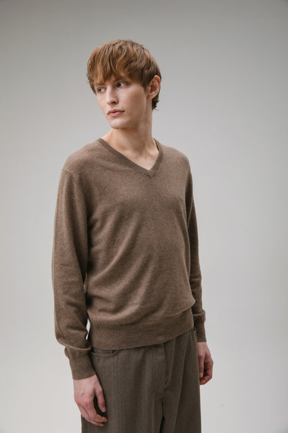Men's Cashmere V Neck Jumper - Squirrel