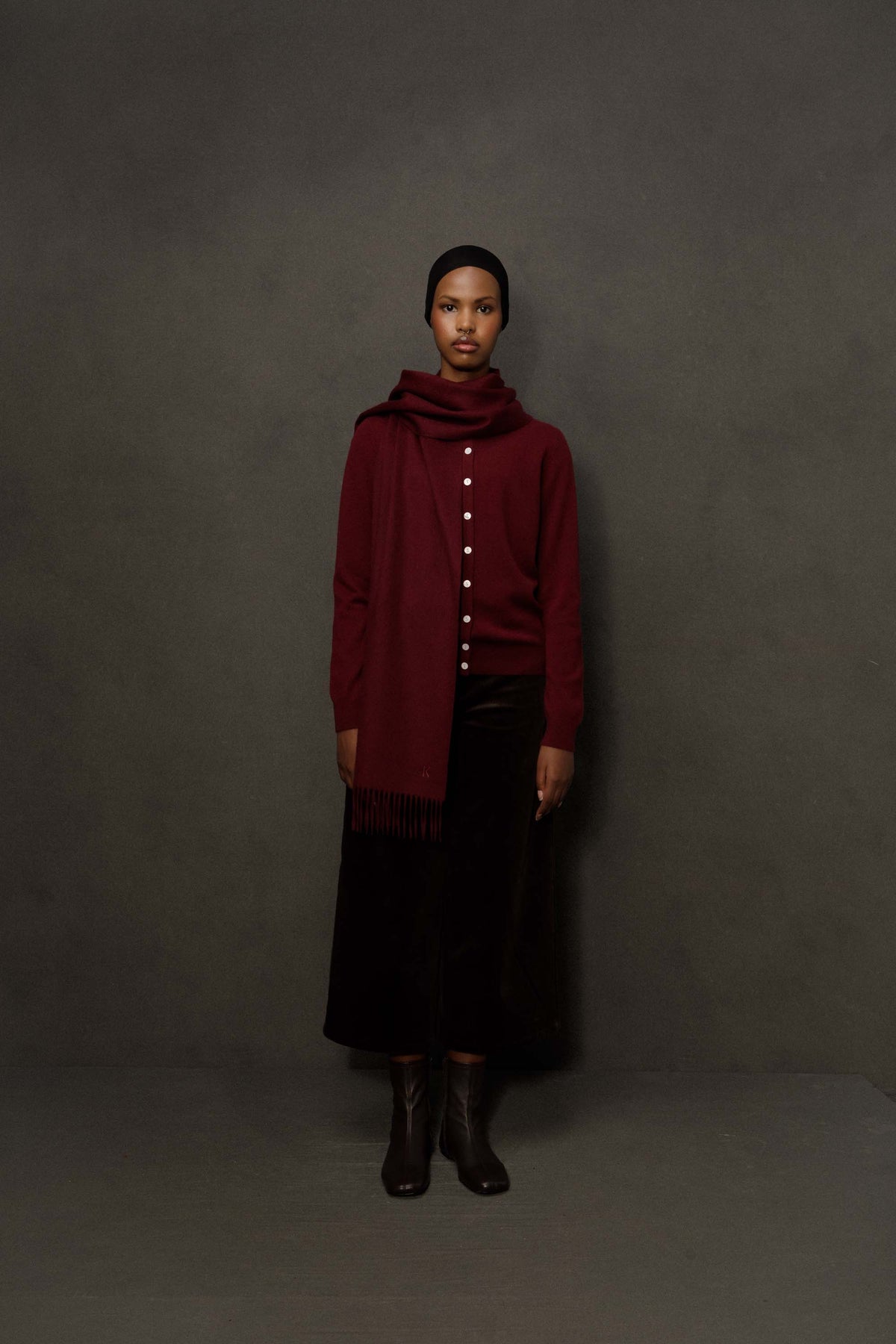 Solid Cashmere Wide Scarf - Burgundy