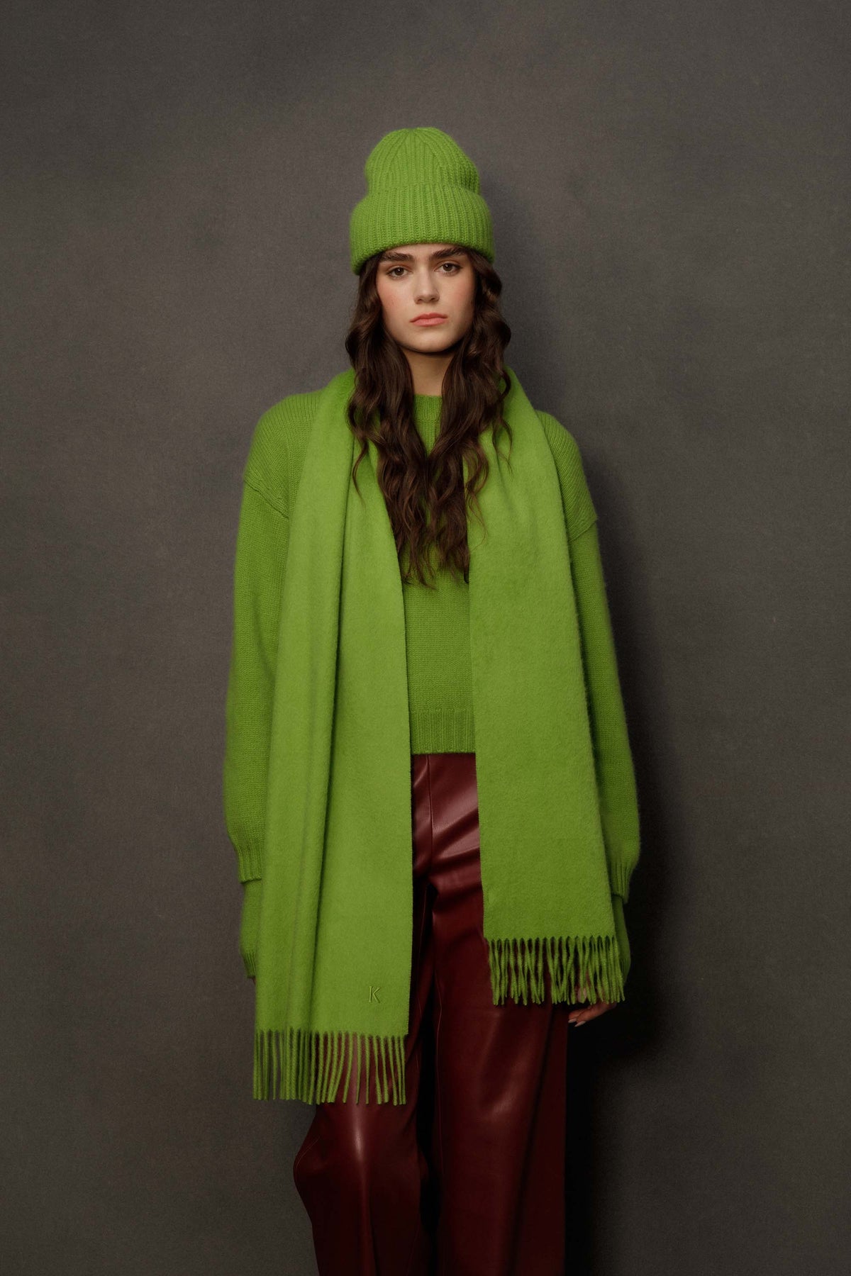 Solid Cashmere Wide Scarf - Nettle Green