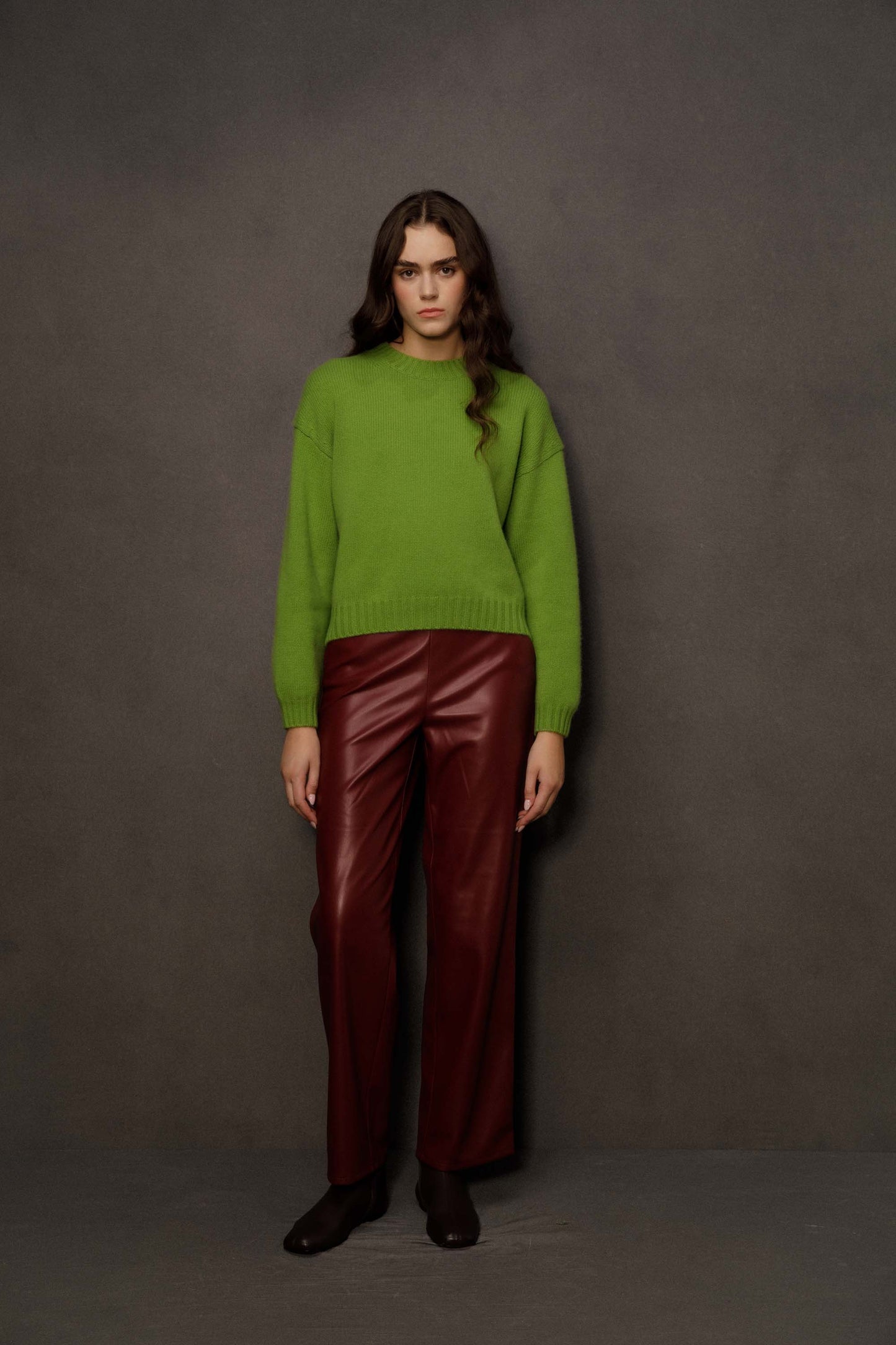 Women’s Raeburn Boxy Cashmere Crew Neck Jumper - Nettle Green