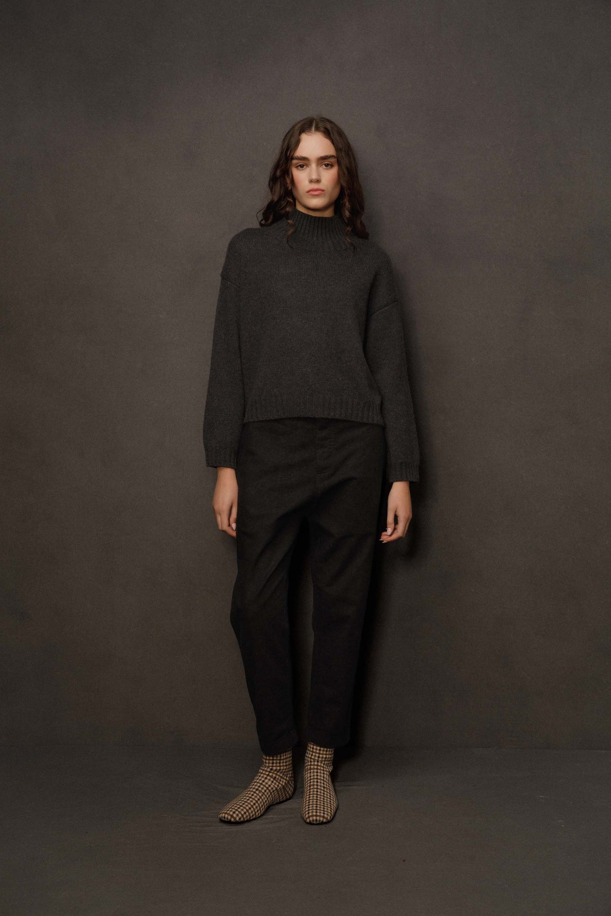 Women’s Raeburn Cashmere Funnel Neck Jumper - Charcoal Grey