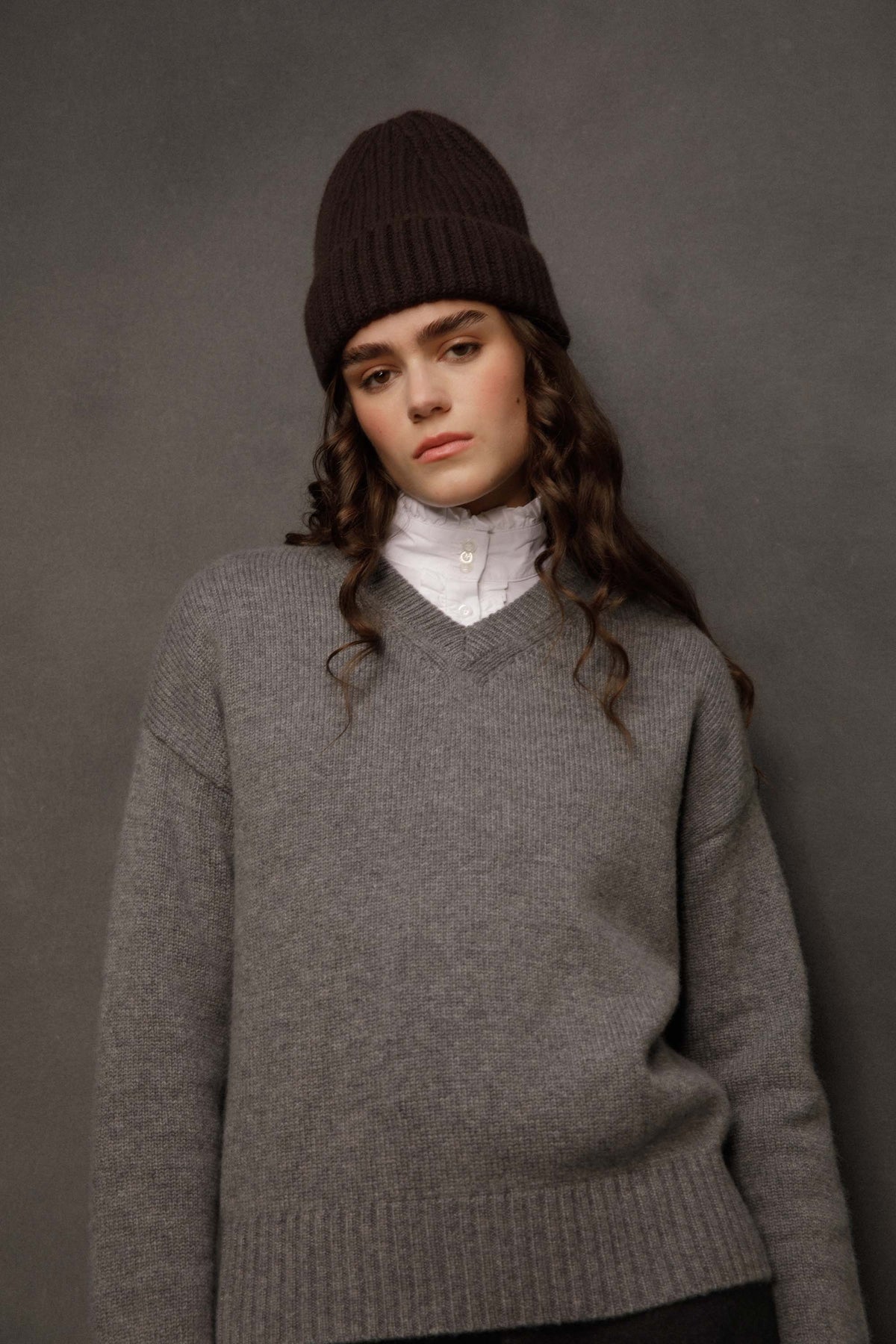 Ribbed Cashmere Beanie - Peat Brown