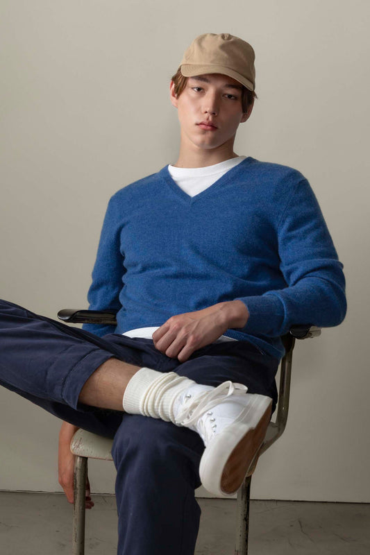 Men's Cashmere V Neck Jumper - Denim
