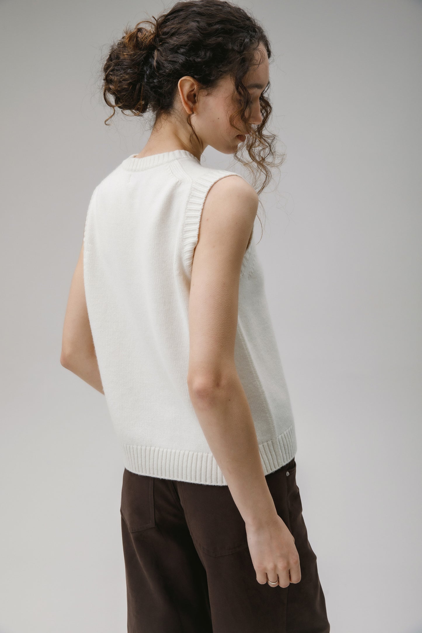 Women's Crew Neck Button Cashmere Vest - Soft White