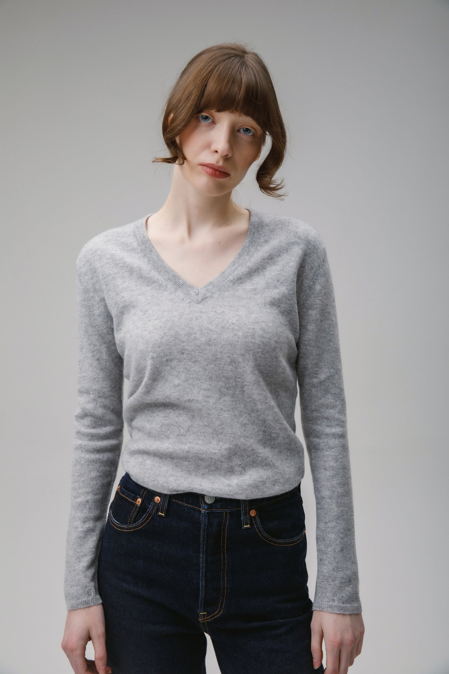 Women's Cashmere V Neck Jumper - Light Grey