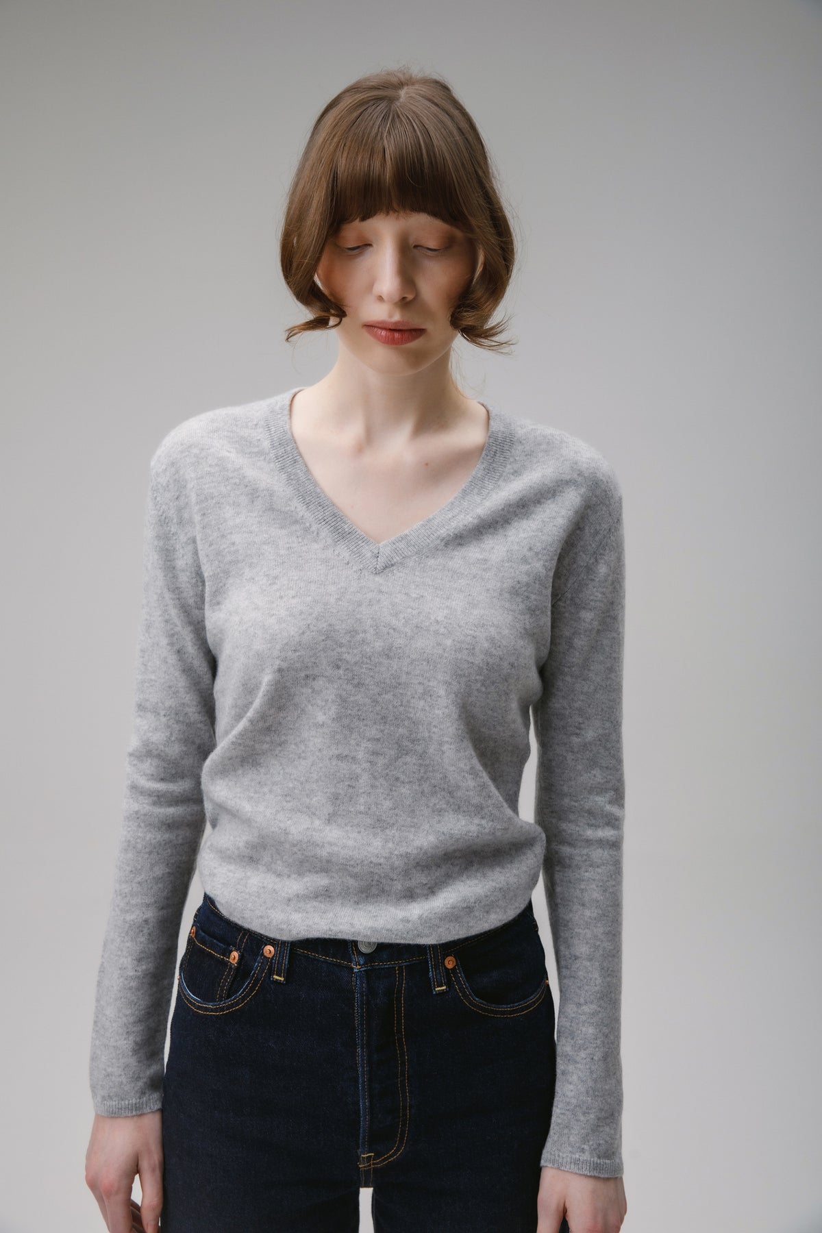Women's Cashmere V Neck Jumper - Light Grey