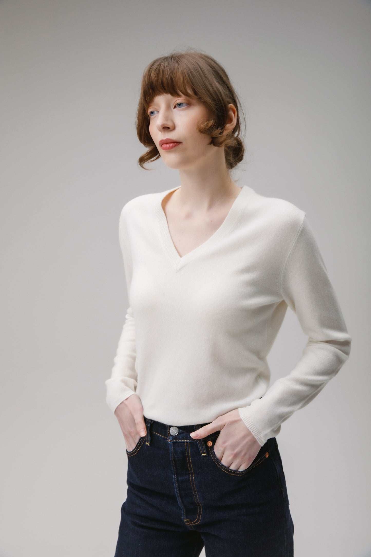 Women's Cashmere V Neck Jumper - Soft Cream