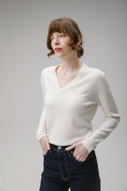 Women's Cashmere V Neck Jumper - Soft Cream