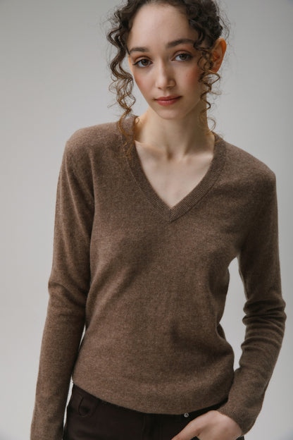 Women's Cashmere V Neck Jumper - Squirrel