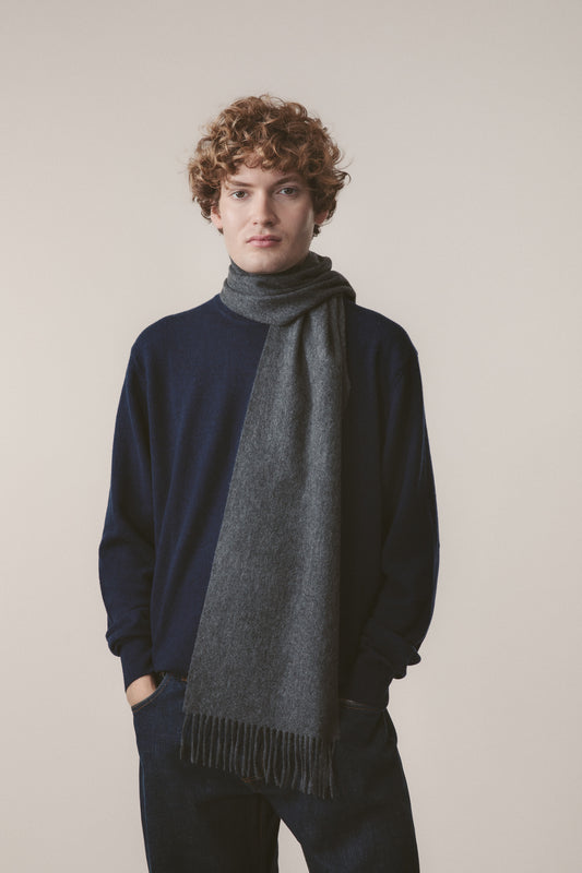 Solid Cashmere Scarf - Steinway Grey