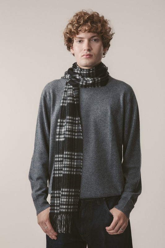 Heritage Tartan Cashmere Scarf - Black & White Menzies