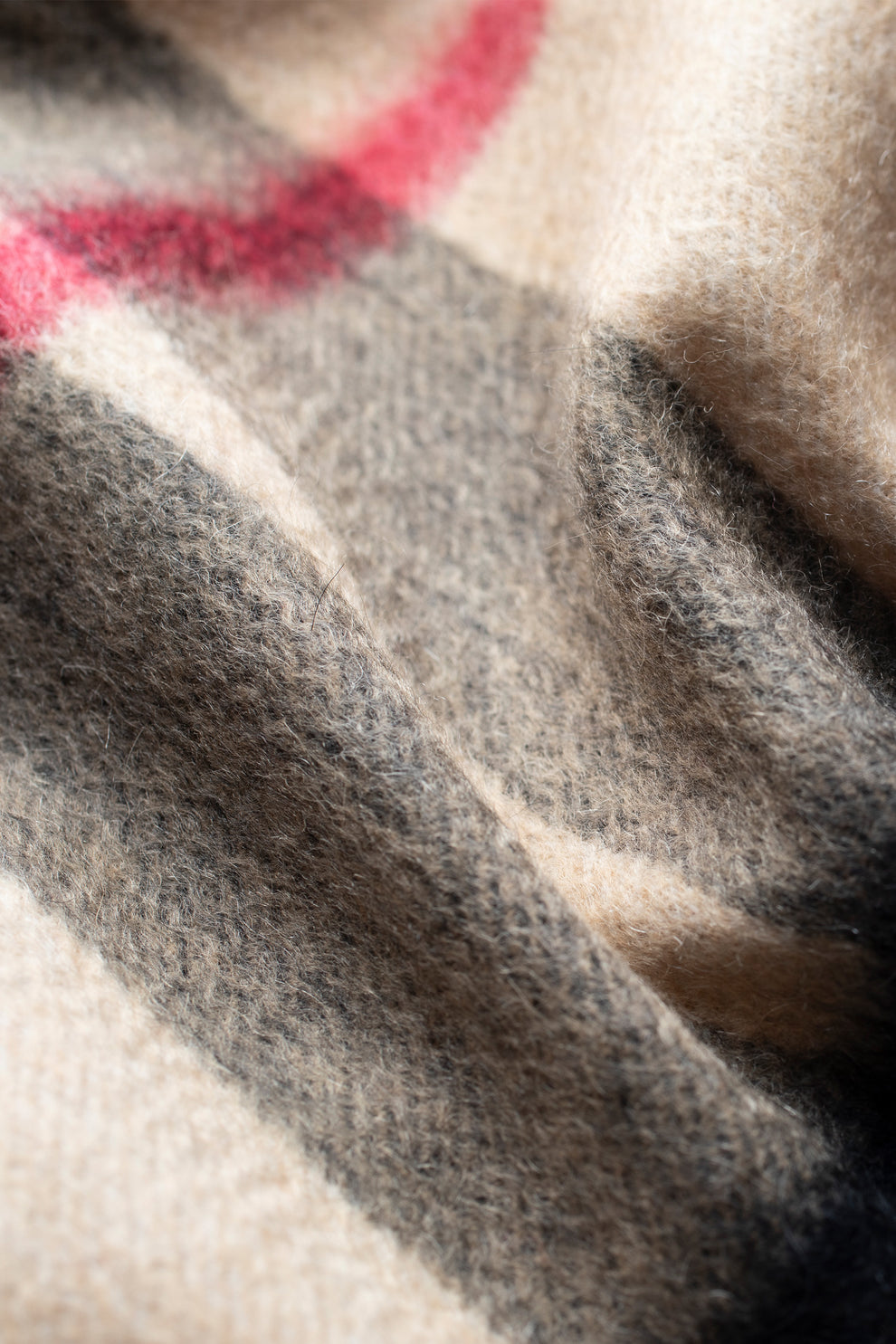 Exploded Camel Thompson Cashmere Stole – Kiltane