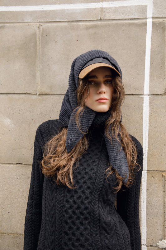 Triangle Knitted Cashmere Scarf - Charcoal