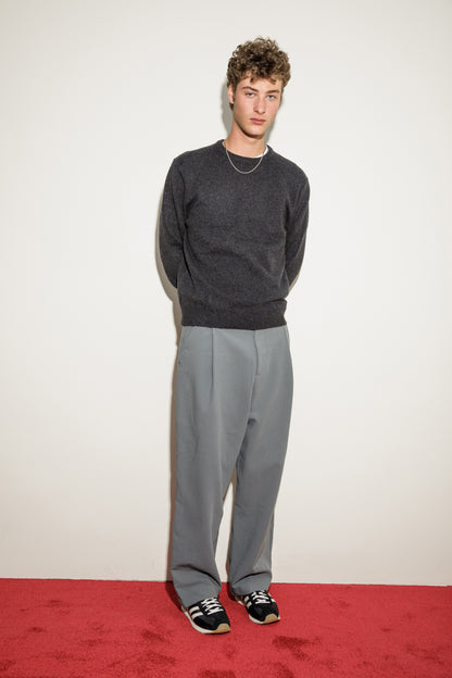 Comely Cashmere Crew Neck Jumper - Charcoal