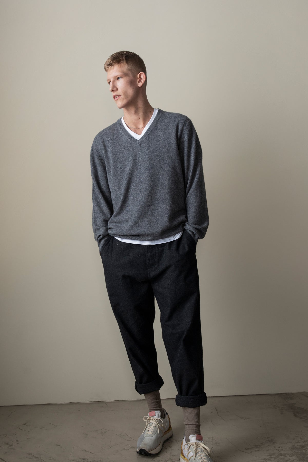 Cashmere V Neck Jumper Derby