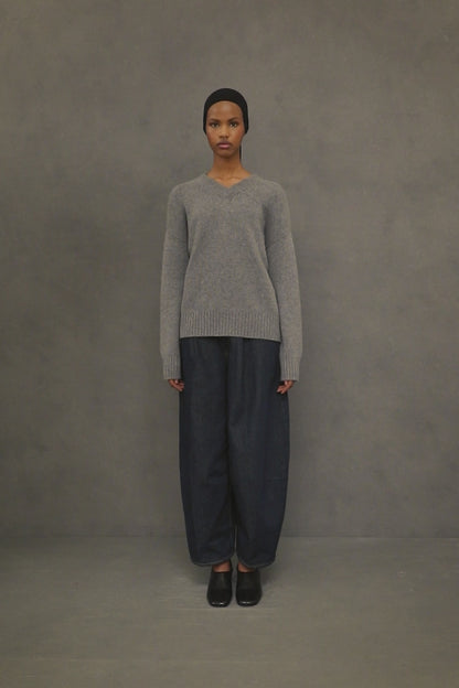 Unisex Cashmere V Neck Jumper - Derby Grey