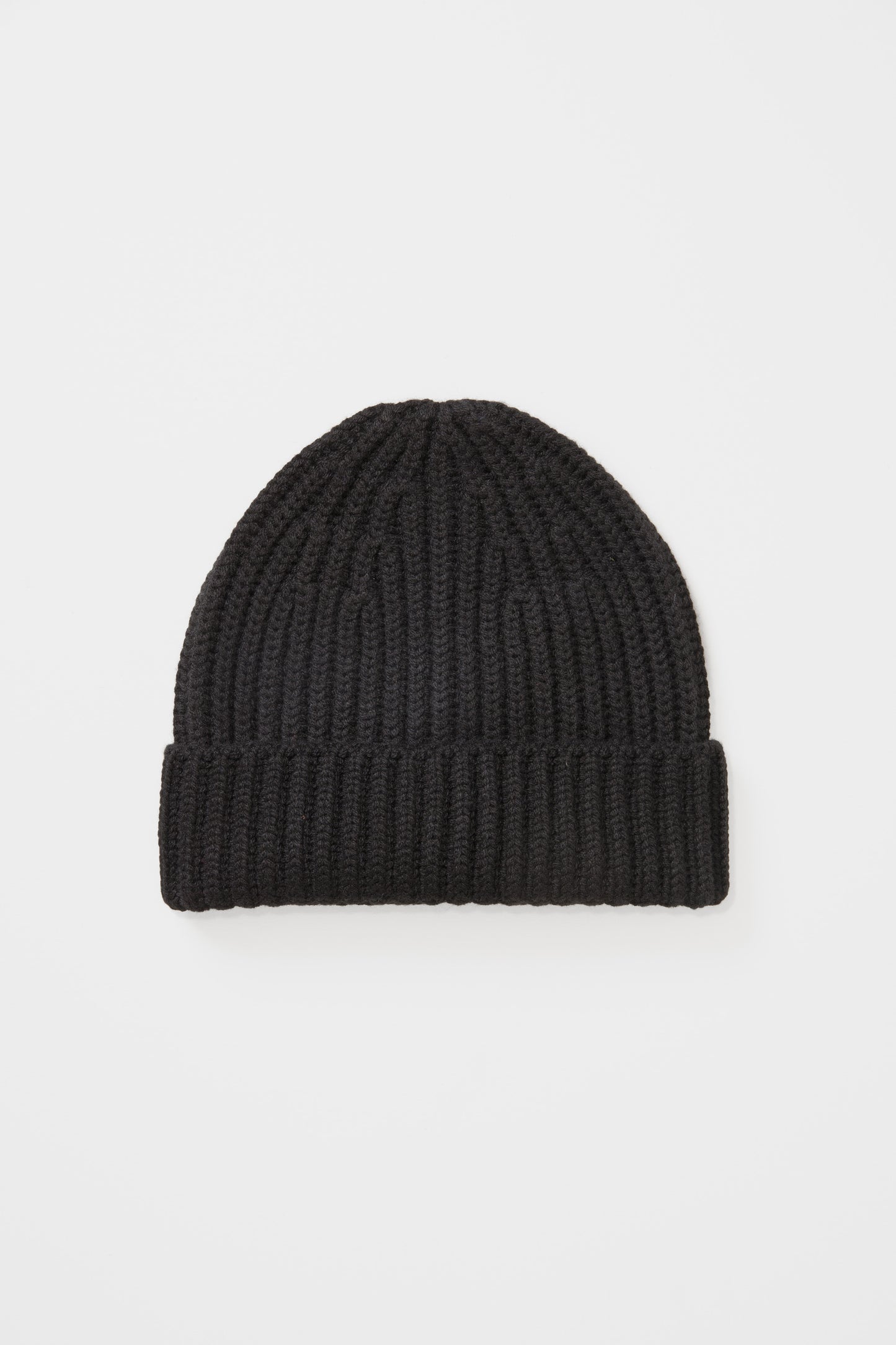 Fisherman Ribbed Cashmere Beanie - Black