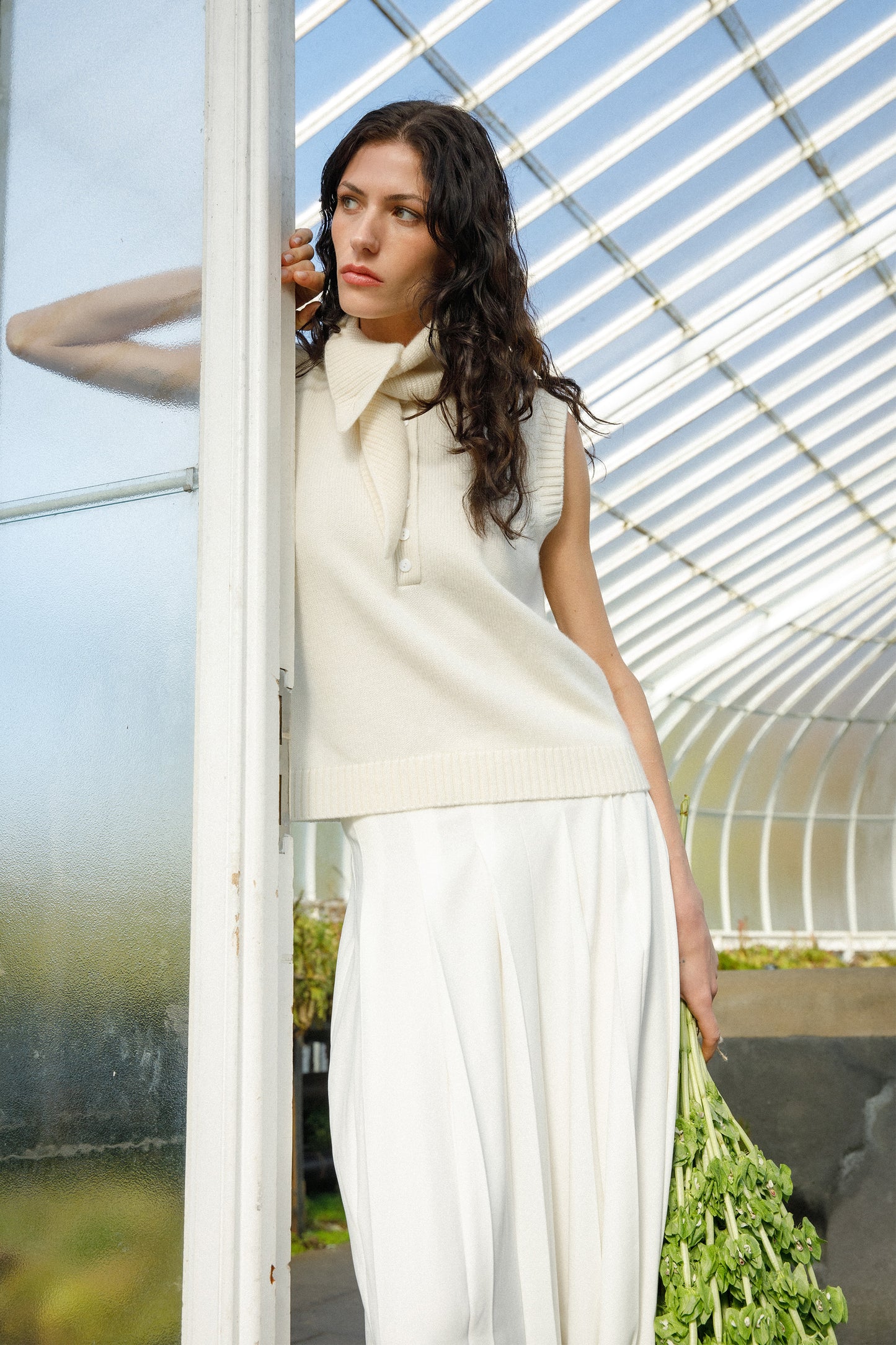 Women's Crew Neck Button Cashmere Vest - Soft White
