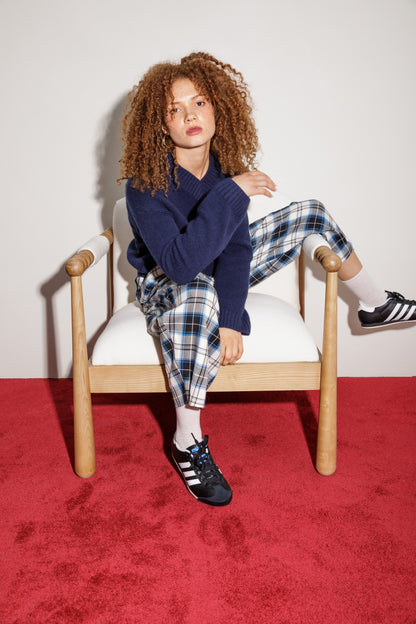 The Old Town Cashmere Jumper - Navy